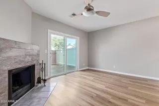 Photo #4: 6676137 Listing