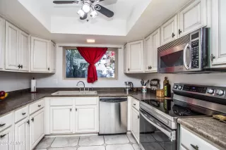 Photo #6: 6676217 Listing