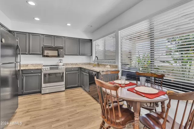 MLS: 6676315 Condo For Sale