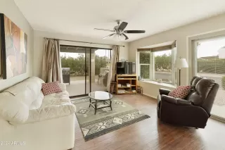 Photo #2: 6676338 Listing