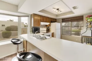 Photo #3: 6676338 Listing