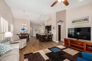 Photo #6: 6676424 Listing 