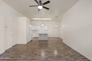 Photo #2: 6676534 Listing 