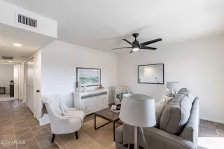 Photo #3: 6676547 Listing 