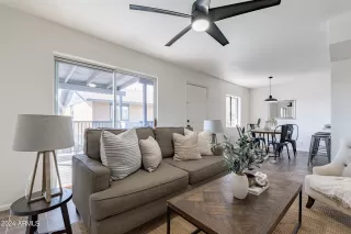 Photo #4: 6676547 Listing 