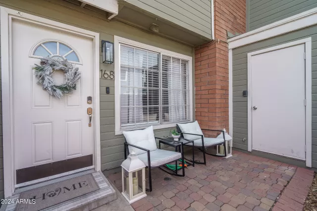 MLS: 6676649 Condo For Sale