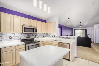 Photo #2: 6676670 Listing 