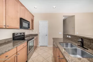 Photo #2: 6676780 Listing 