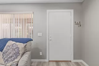 Photo #3: 6676908 Listing