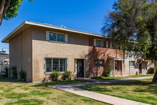 MLS: 6676926 Condo For Sale