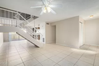 Photo #5: 6676926 Listing 