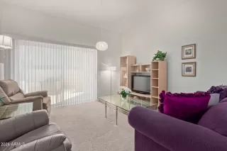 Photo #4: 6676932 Listing