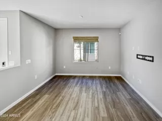 Photo #2: 6676968 Listing