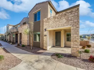 Photo #6: 6676968 Listing