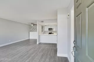 Photo #4: 6677045 Listing