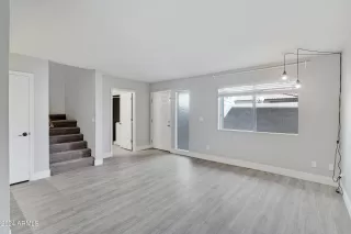 Photo #5: 6677045 Listing