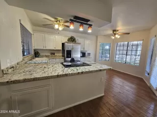 Photo #2: 6677399 Listing