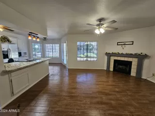 Photo #4: 6677399 Listing