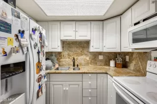 Photo #1: 6677409 Listing 