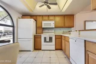 Photo #5: 6677553 Listing