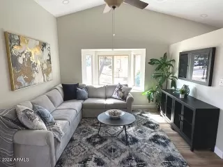 Photo #3: 6678444 Listing 