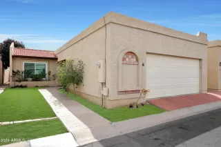 Photo #1: 6678732 Listing