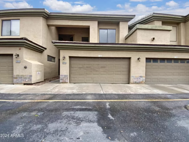 MLS: 6678791 Condo For Sale