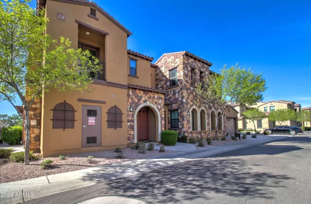 MLS: 6678797 Condo For Sale