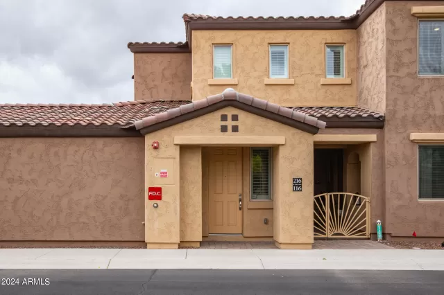 MLS: 6678802 Condo For Sale