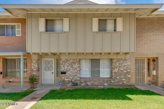 MLS: 6678809 Condo For Sale