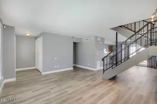 Photo #2: 6678809 Listing