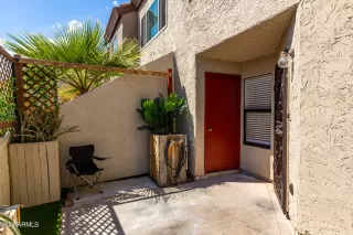 Photo #2: 6678918 Listing