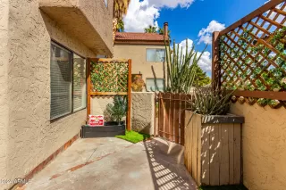 Photo #3: 6678918 Listing