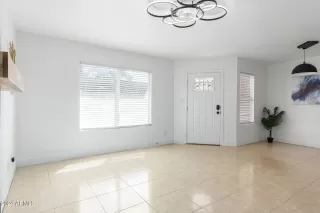 Photo #4: 6678918 Listing