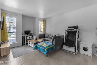 Photo #5: 6678934 Listing