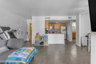 Photo #6: 6678934 Listing