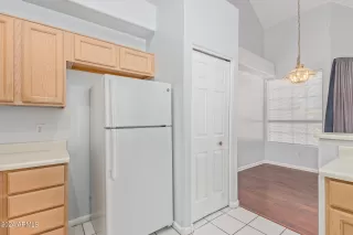 Photo #6: 6678962 Listing 