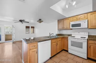 Photo #3: 6679393 Listing 