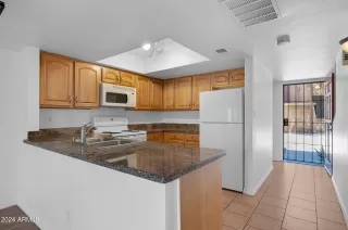 Photo #6: 6679393 Listing 