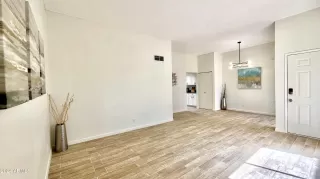 Photo #2: 6679597 Listing 