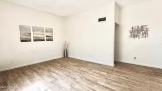 Photo #3: 6679597 Listing 