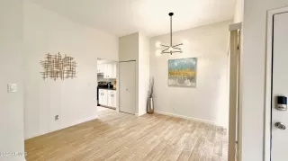 Photo #5: 6679597 Listing 