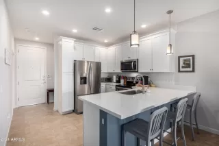 Photo #3: 6679680 Listing 