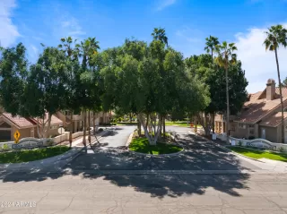 Photo #1: 6679744 Listing 