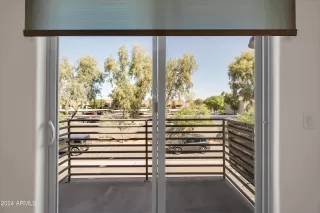 Photo #6: 6679882 Listing