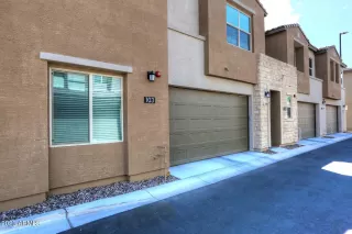 Photo #3: 6679980 Listing