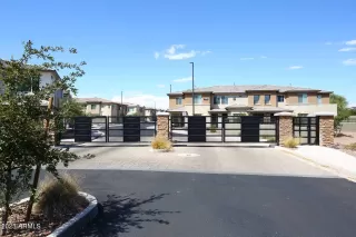 Photo #4: 6679980 Listing