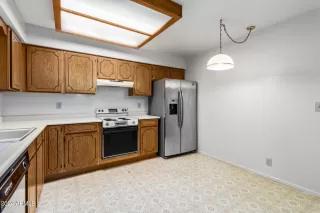 Photo #5: 6680047 Listing 