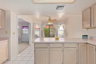 Photo #5: 6680064 Listing