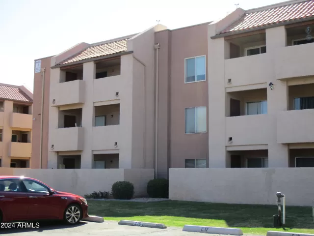 MLS: 6680075 Condo For Sale